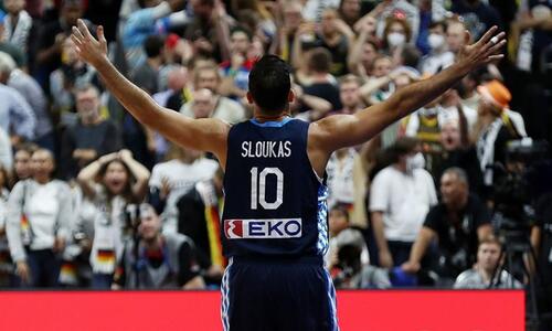 Σκληρή ανακοίνωση της Θύρας 7 κατά Σλούκα! thumb