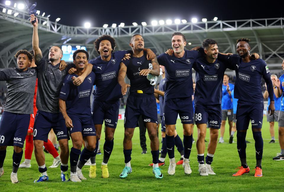 Να επιστρέψει στις νίκες στο «σπίτι» της  thumb