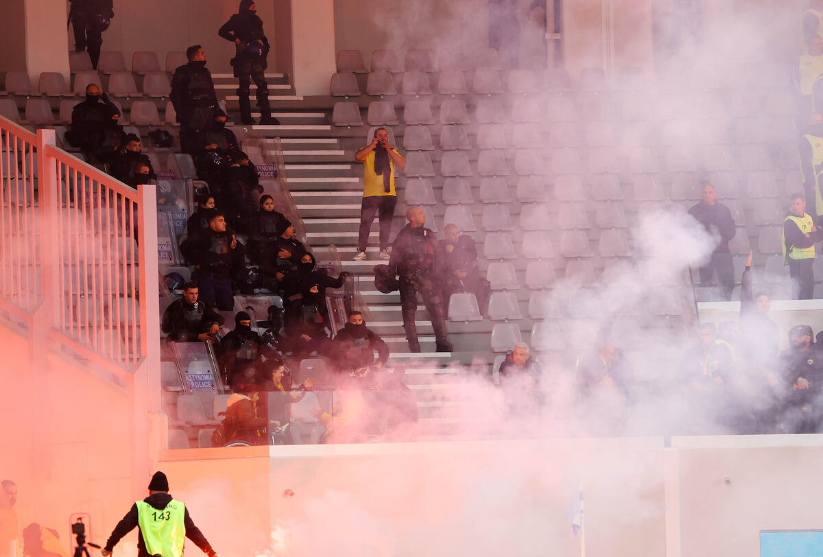 Αυτούς ψάχνει η Αστυνομία για τα επεισόδια στο Απόλλων-ΑΕΛ (φωτογραφίες) thumb