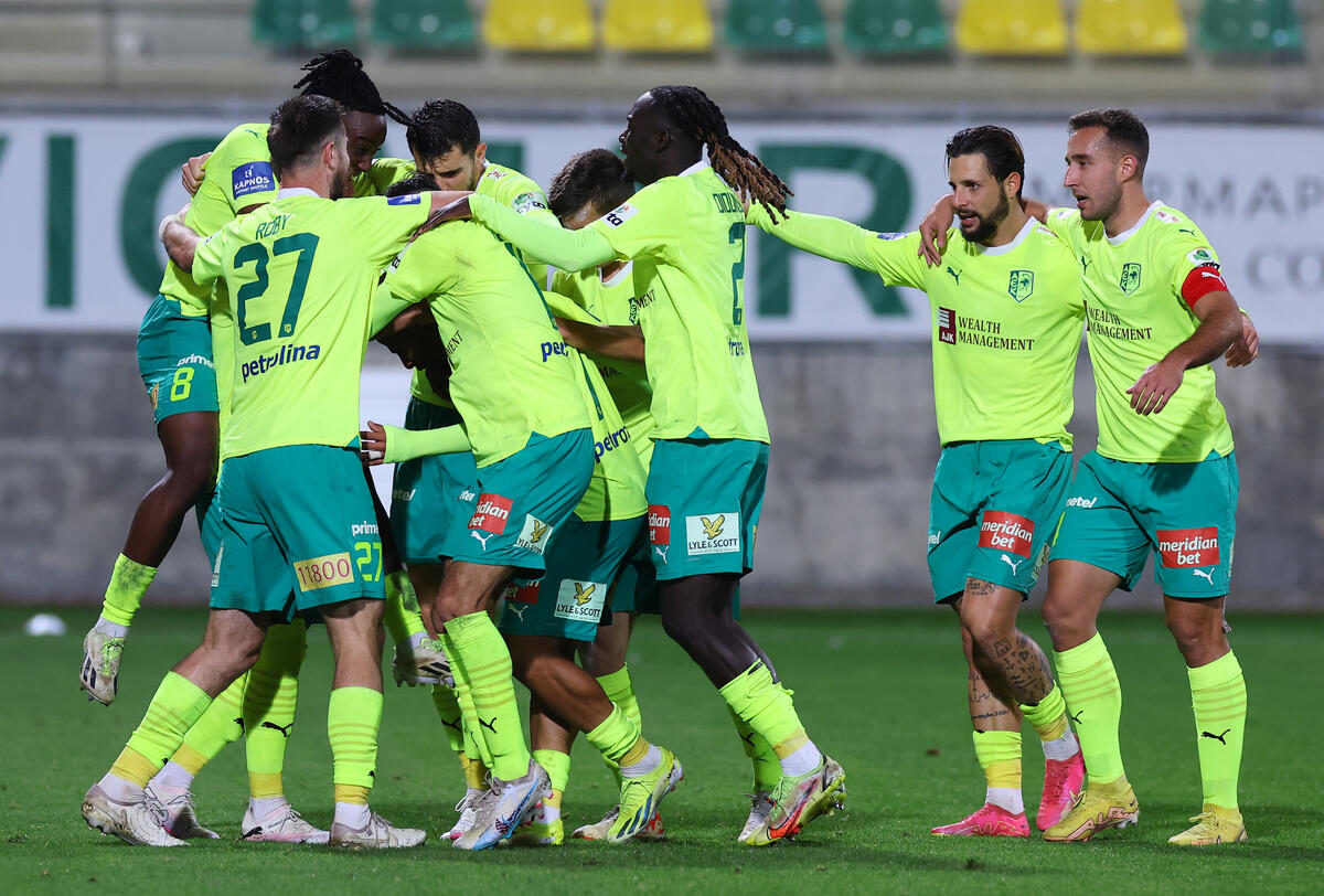 ΑΕΚ-Ομόνοια 2-1: Ανατροπή και... το σερί καλά κρατεί! thumb