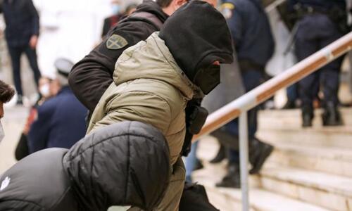 Δίκη για τη δολοφονία του Άλκη: «Δεν τον χτυπήσαμε» - Κανείς δεν έκανε τίποτα! thumb