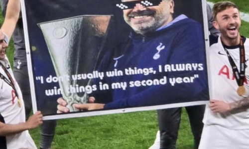 Το εκπληκτικό... Thug Life πανό των παικτών για τον Ποστέκογλου! thumb
