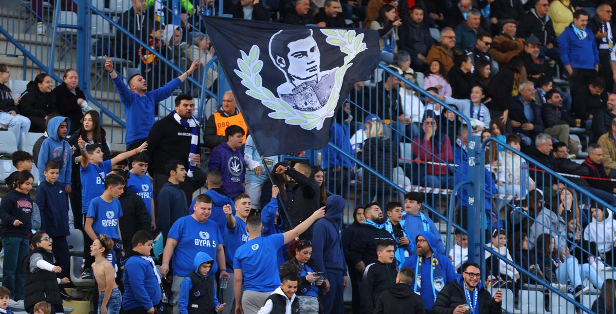 Τόσοι πήγαν στο «Στέλιος Κυριακίδης» thumb