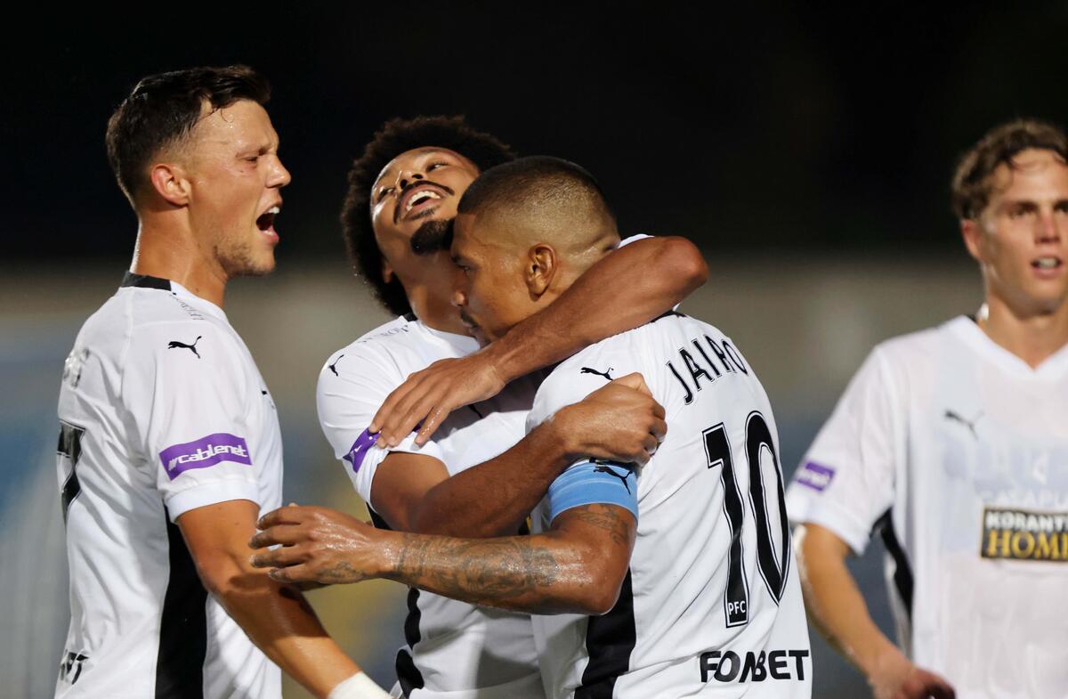 Πάφος FC – Καρμιώτισσα 3-0: Άνετη κι ωραία στην πρεμιέρα! thumb