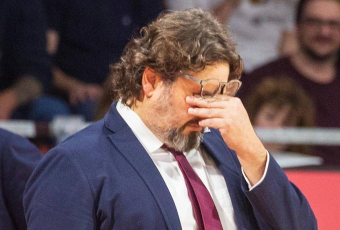 Τρινκιέρι για τη συντριβή: «Συγγνώμη, αλλά στα α@@δια μου»! thumb