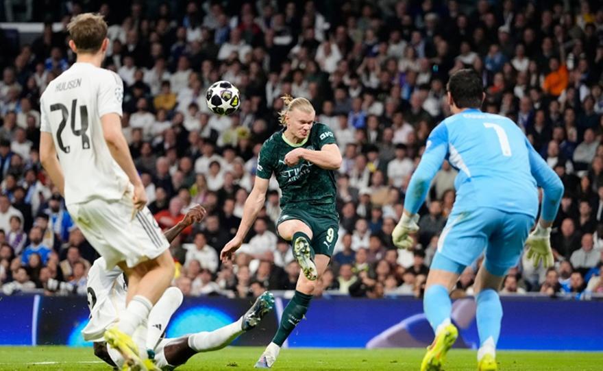 Champions League: Μάντσεστερ Σίτι και Τσέλσι ψάχνουν το απόλυτο θαύμα μέσα στην Αγγλία thumb