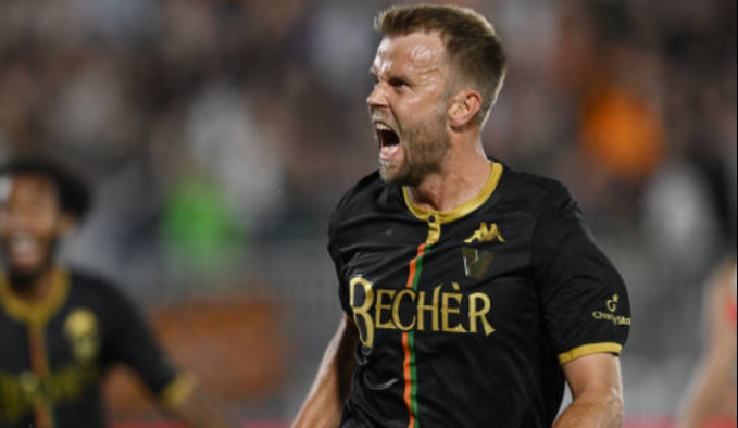 Λύγισε την Κρεμονέζε και επιστρέφει στη Serie A! thumb