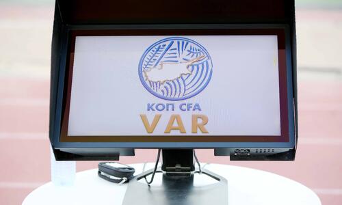 Πέναλτι… και stop από VAR  thumb