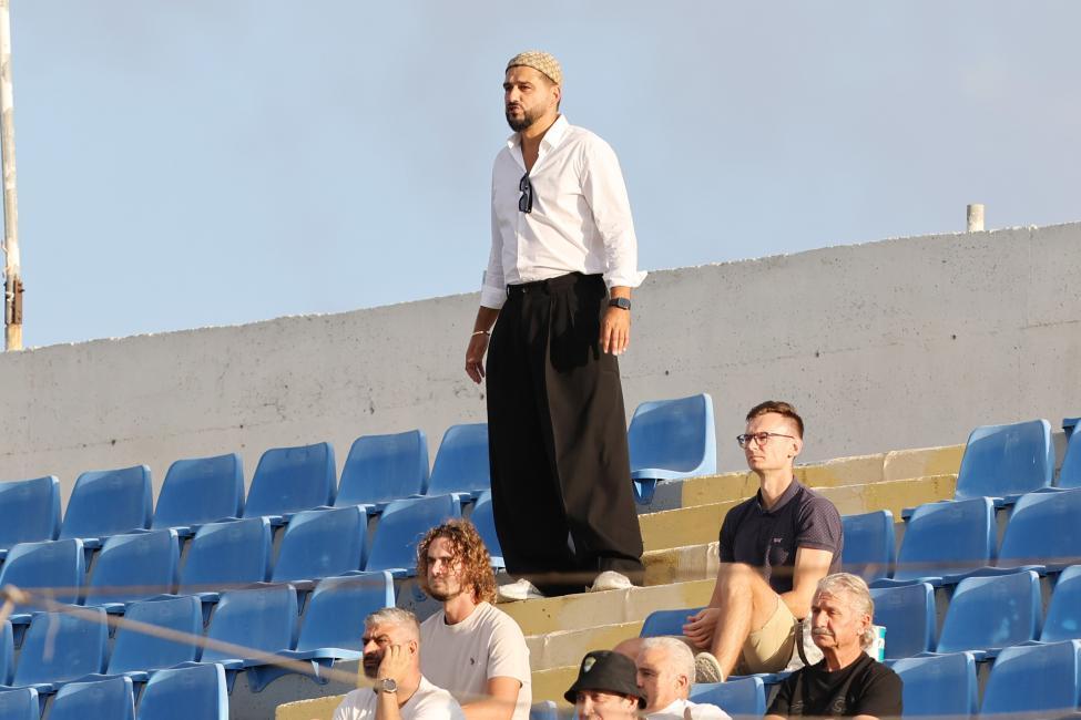 Τα βάζει με την ΑΕΚ ο πρόεδρος της Krasava ENY - Προειδοποιεί με νομικά μέτρα  thumb