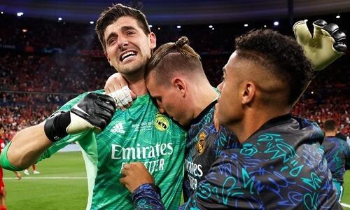 UEFA: Κορυφαίος στις αποκρούσεις ο Κουρτουά, στην πεντάδα οι Βλαχοδήμος, Αθανασιάδης thumb