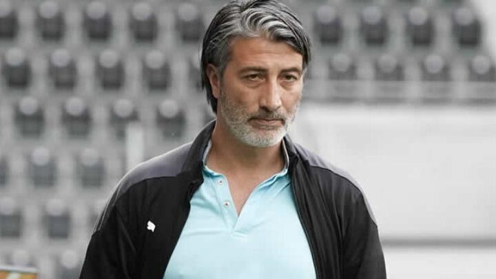 Και επίσημα στην εθνική Ελβετίας ο Μουράτ Γιακίν thumb