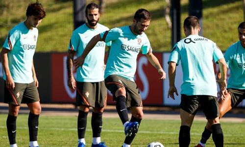 «Μπορεί να μολυνθούν και άλλοι διεθνείς την επόμενη εβδομάδα» thumb