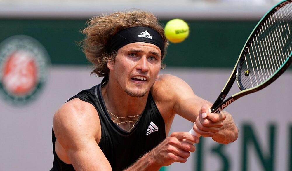 Roland Garros: Ίδρωσε, αλλά πέρασε ο Ζβέρεφ thumb